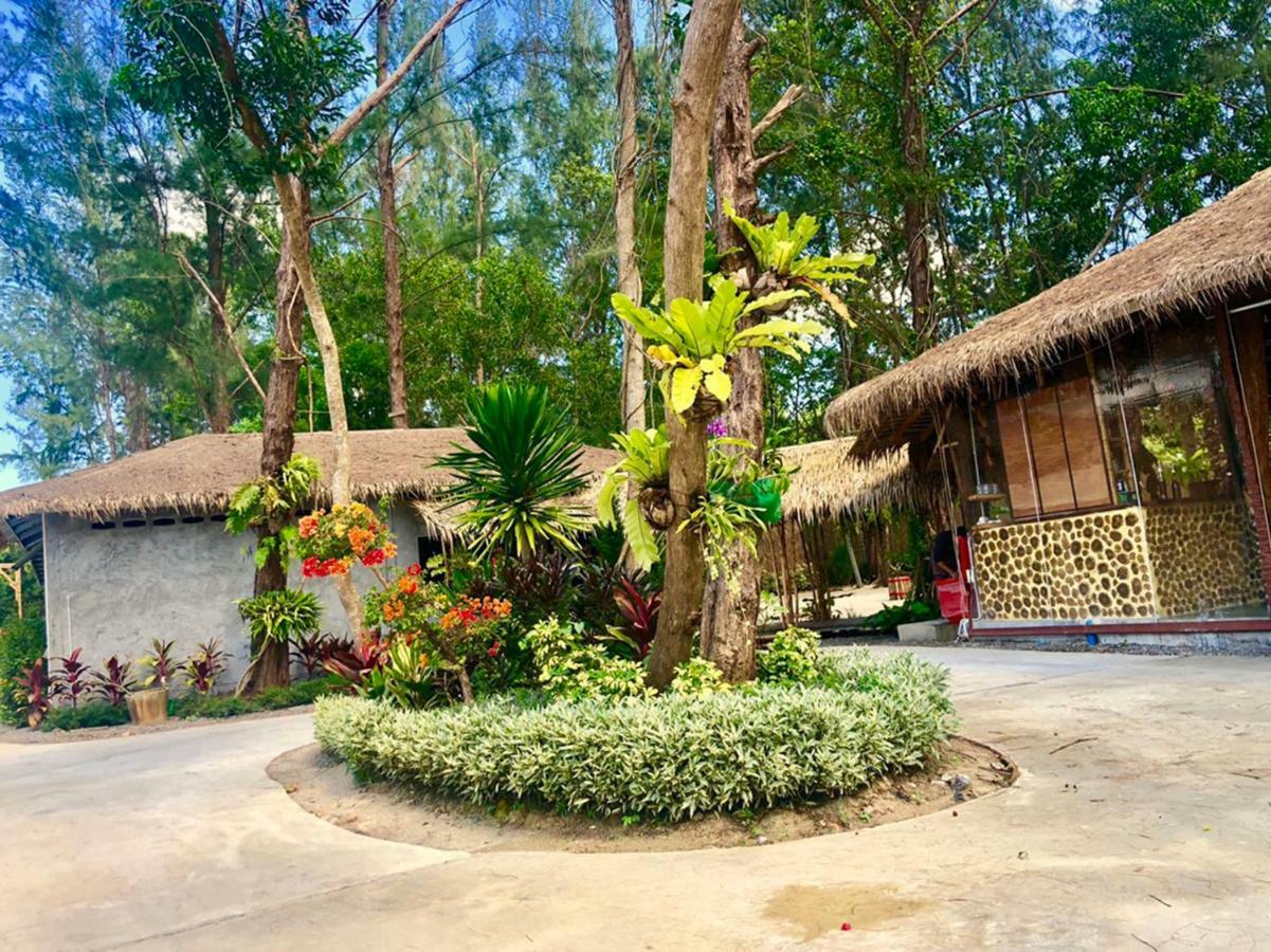 โรงแรม ซิคาดา ลันตา รีสอร์ต